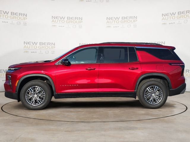 New 2025 Chevrolet Traverse LT w/ Driver Confidence Package FWD image 2