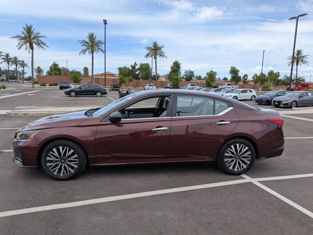 Used 2024 Nissan Altima 2.5 SV image 9