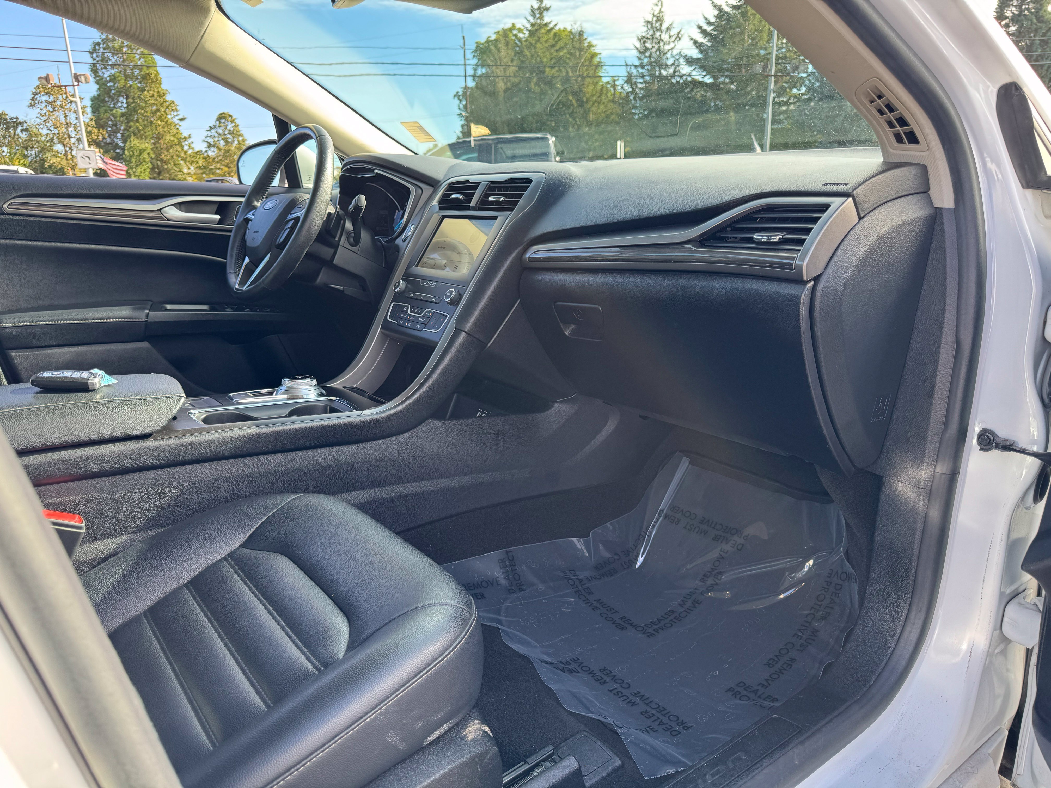 Used 2019 Ford Fusion SEL FWD image 23