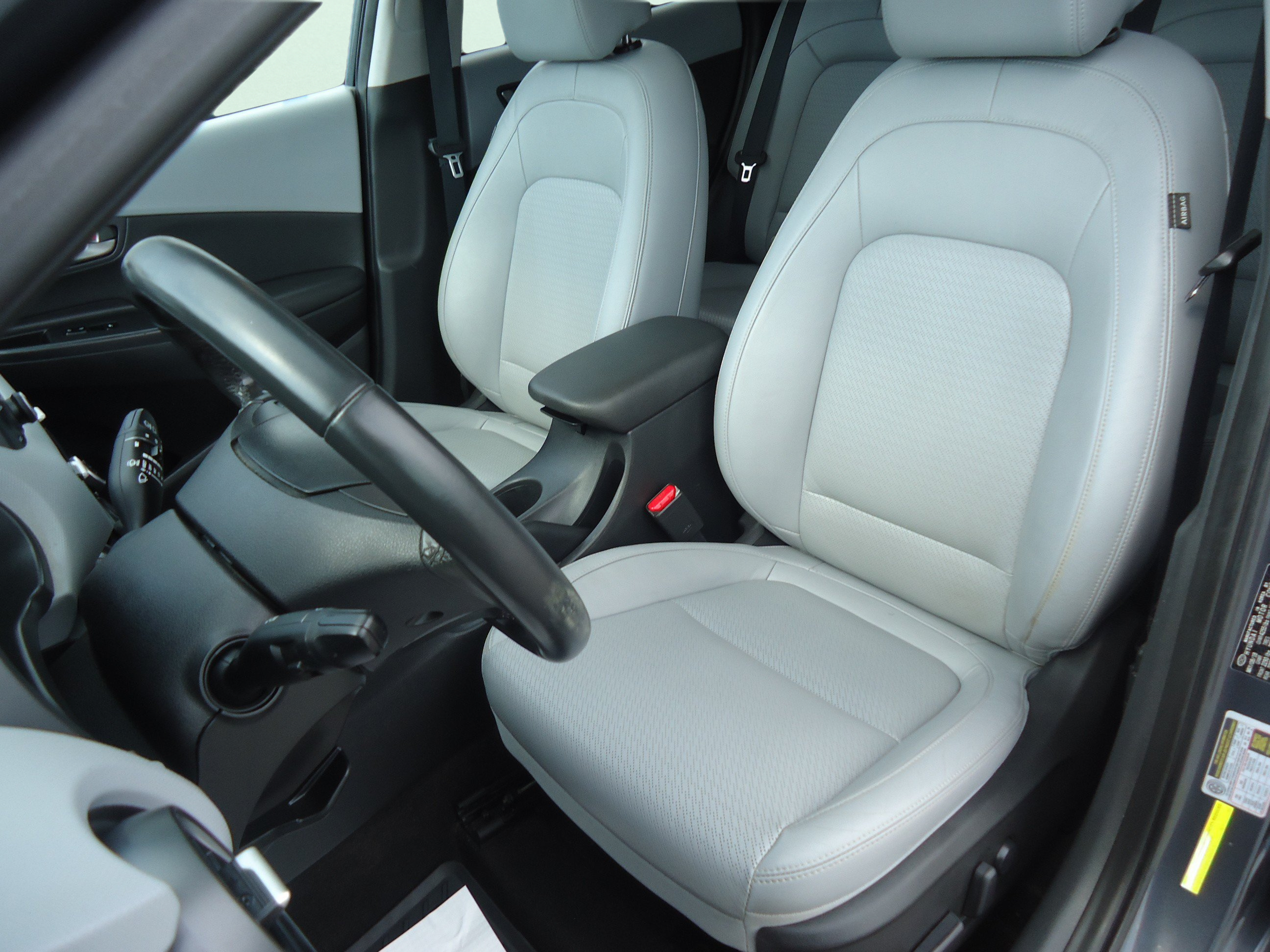 Used 2018 Hyundai Kona Limited AWD/4WD image 23
