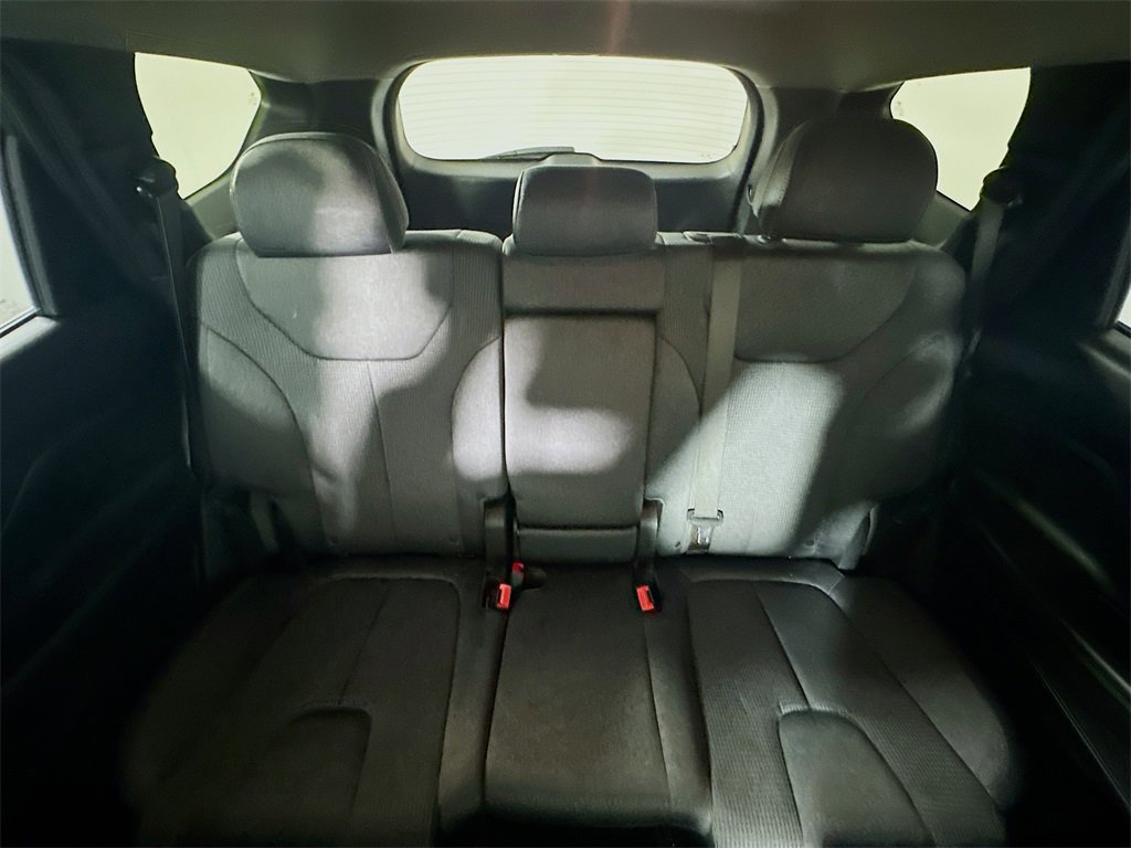 Used 2023 Hyundai Santa Fe SEL w/ Cargo Package image 12