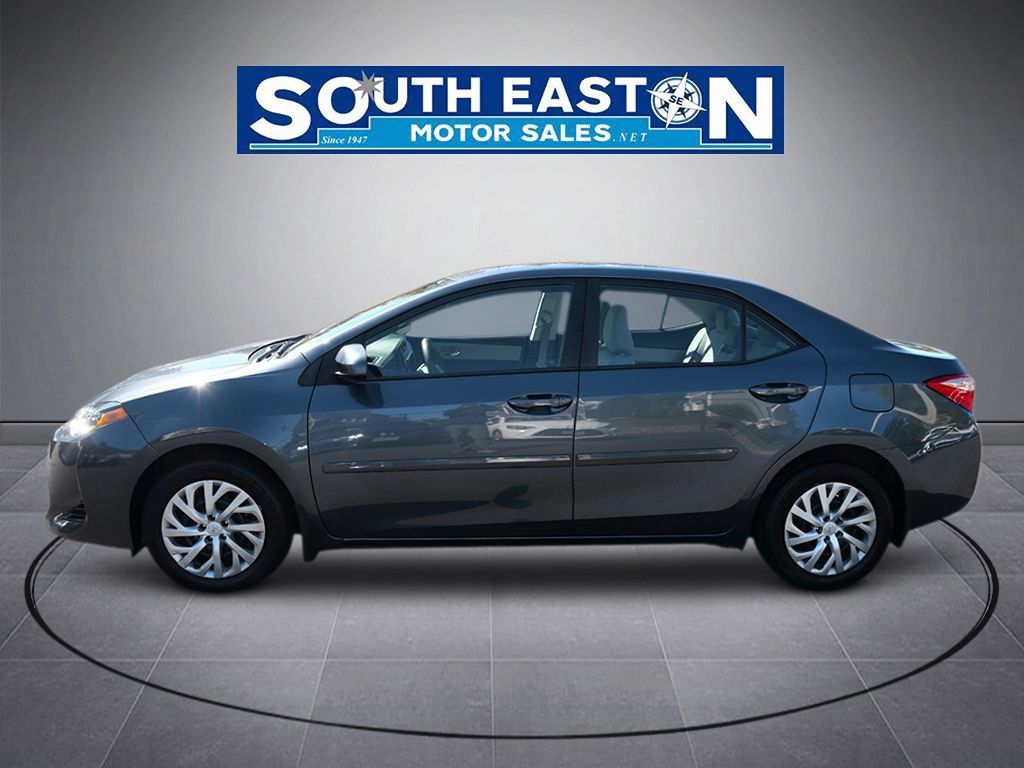 Used 2018 Toyota Corolla LE FWD image 7
