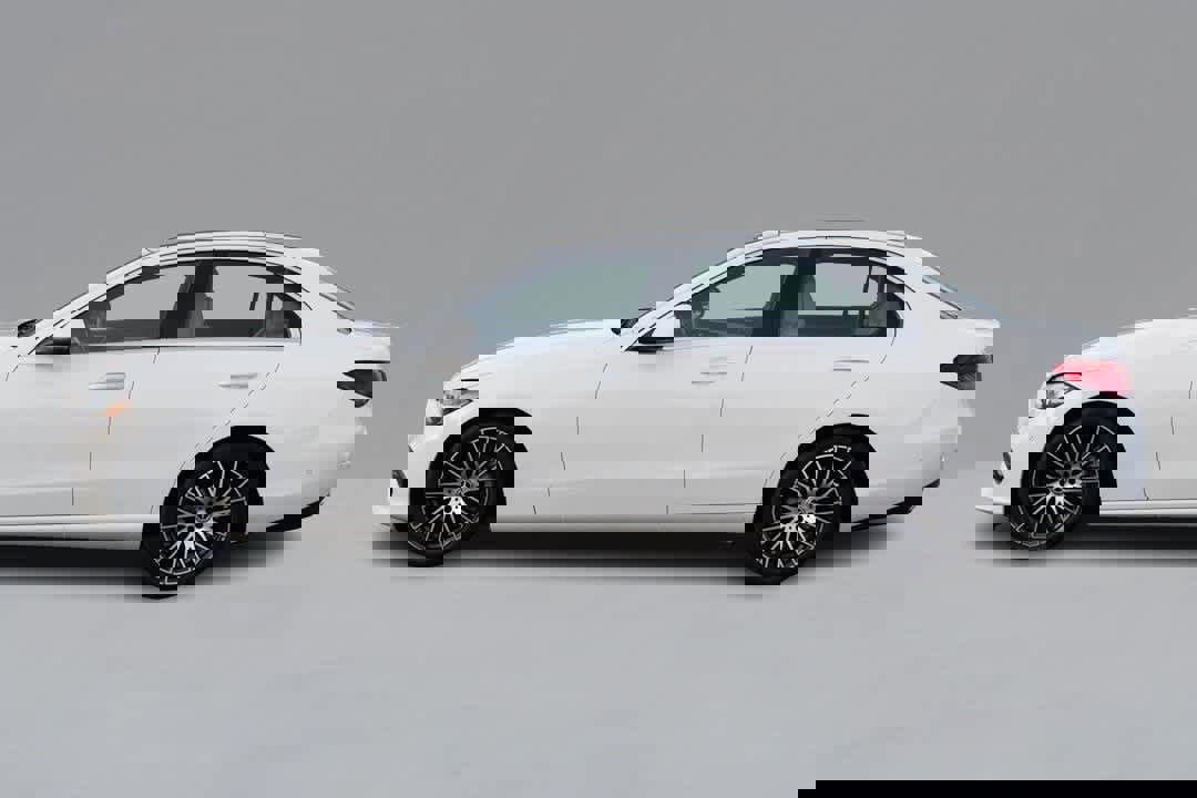 Used 2023 Mercedes-Benz C 300 4MATIC Sedan image 8