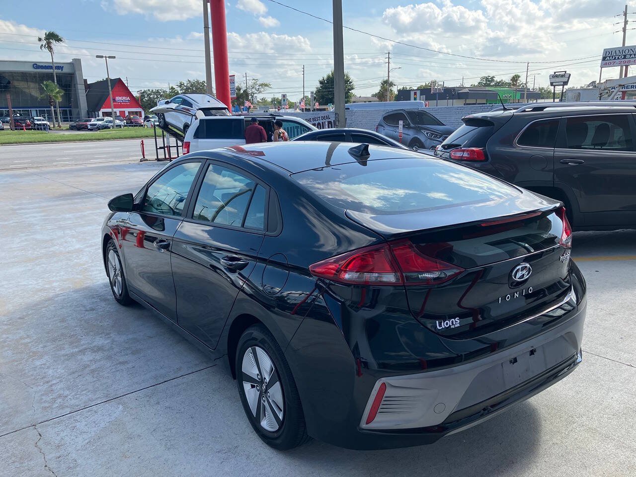 Used 2021 Hyundai Ioniq Blue FWD image 5