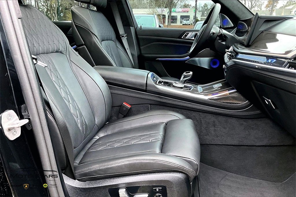 Used 2026 BMW ALPINA XB7 ALPINA XB7 image 9