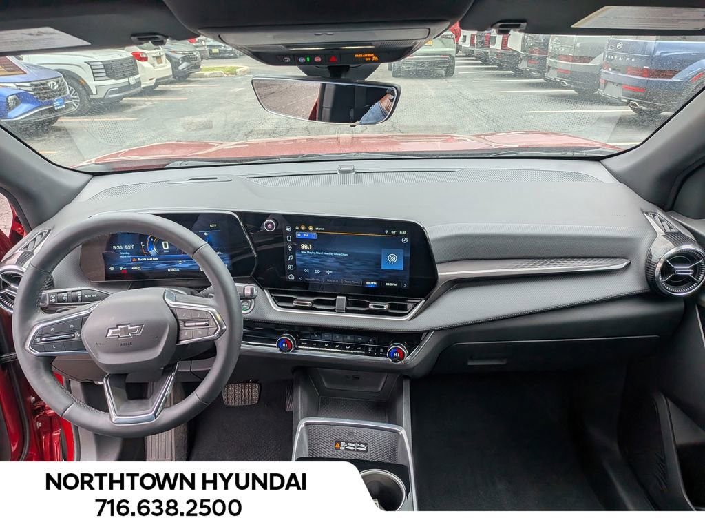 Used 2025 Chevrolet Equinox LT w/ Convenience Package II image 6