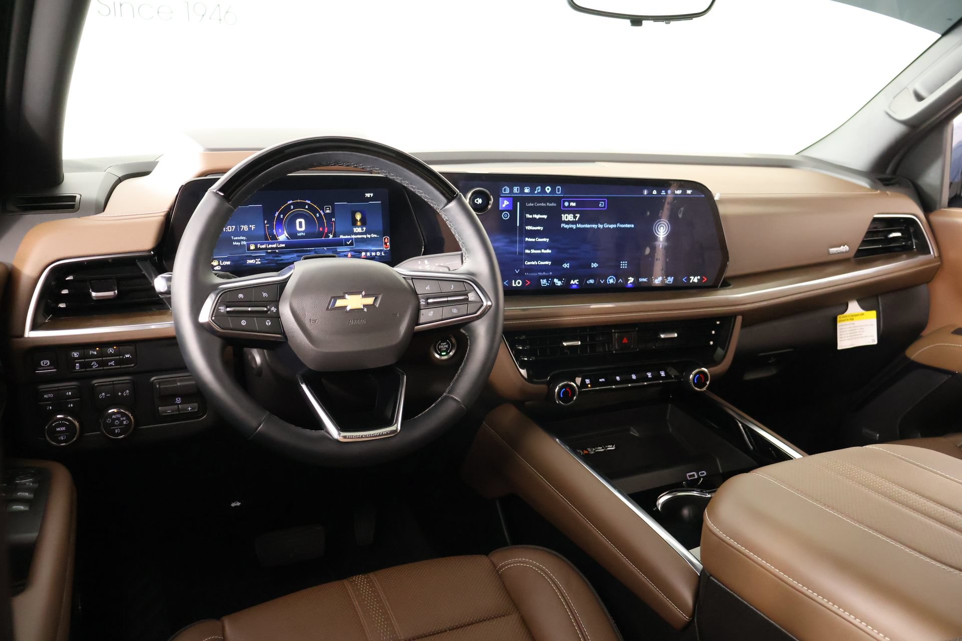 Used 2026 Chevrolet Tahoe High Country AWD/4WD image 2