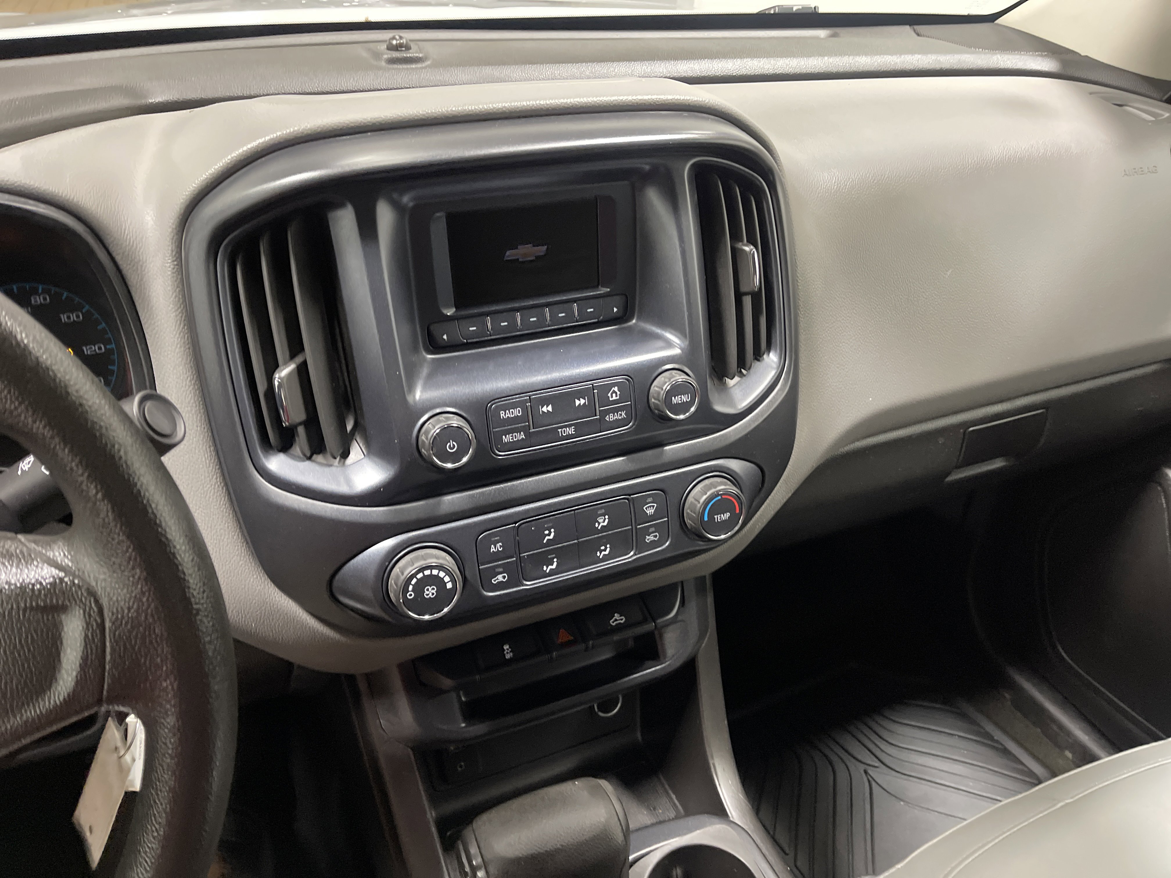 Used 2017 Chevrolet Colorado W/T RWD image 26
