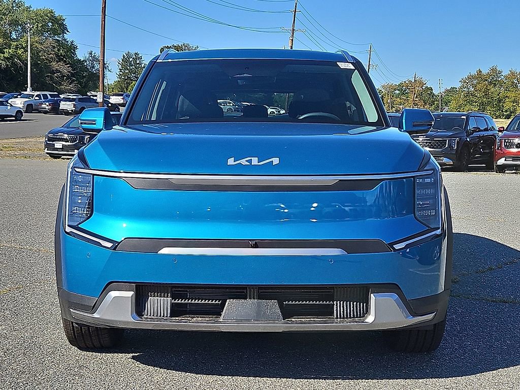 New 2026 Kia EV9 Wind image 2