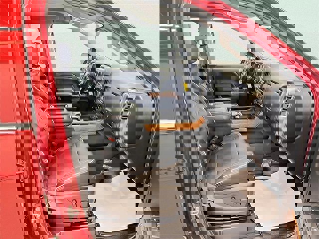 Used 2018 Chevrolet Silverado 1500 High Country image 11