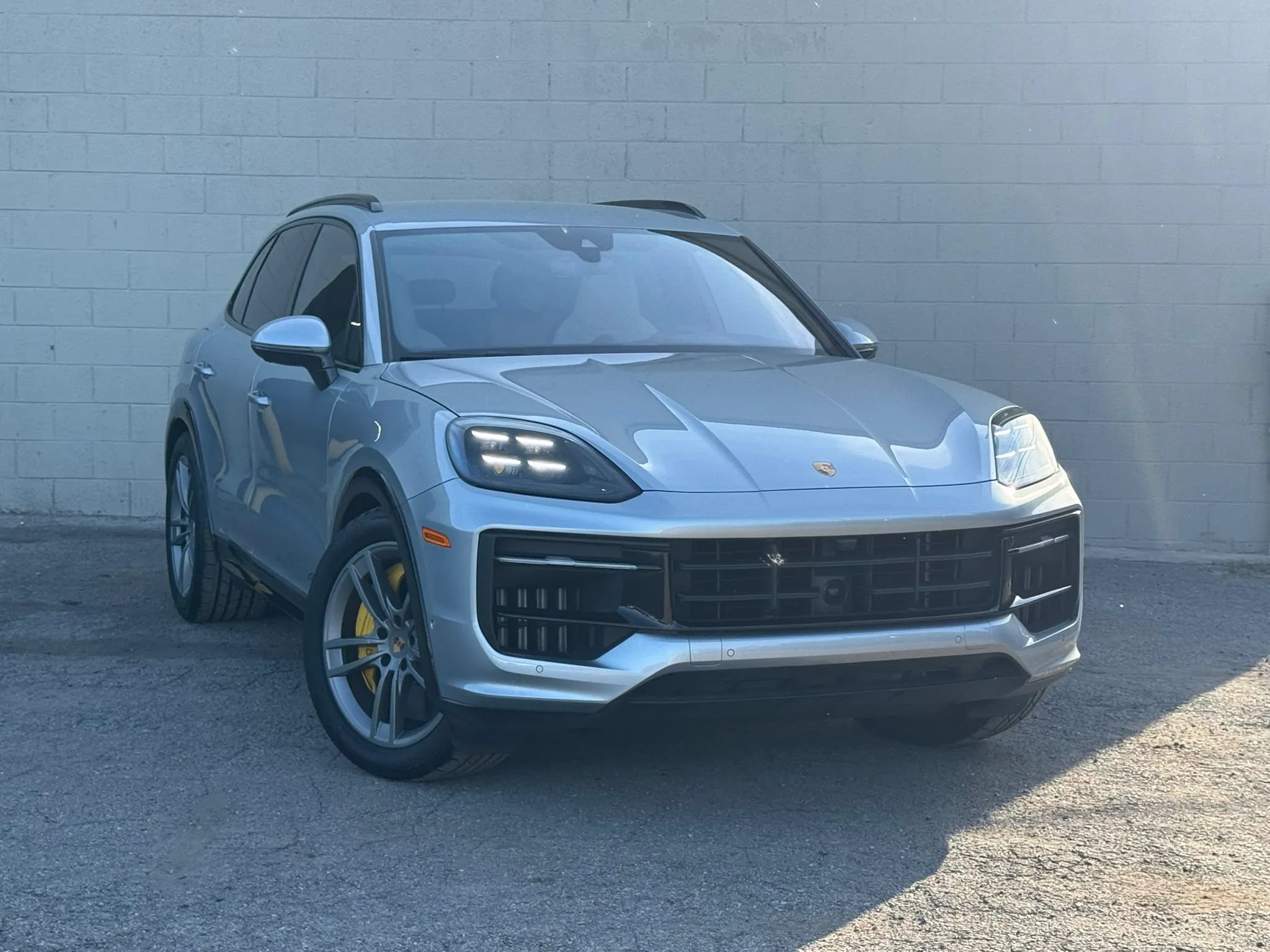 Used 2025 Porsche Cayenne GTS w/ Sport Chrono Package AWD/4WD image 12