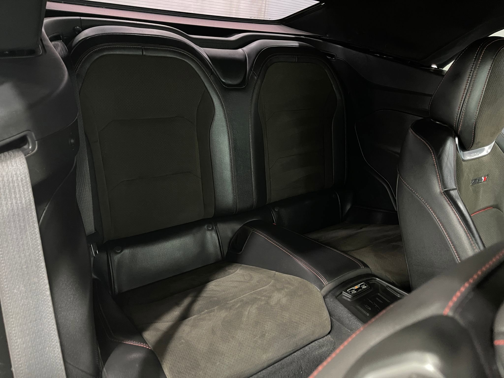 Used 2018 Chevrolet Camaro SS RWD image 29