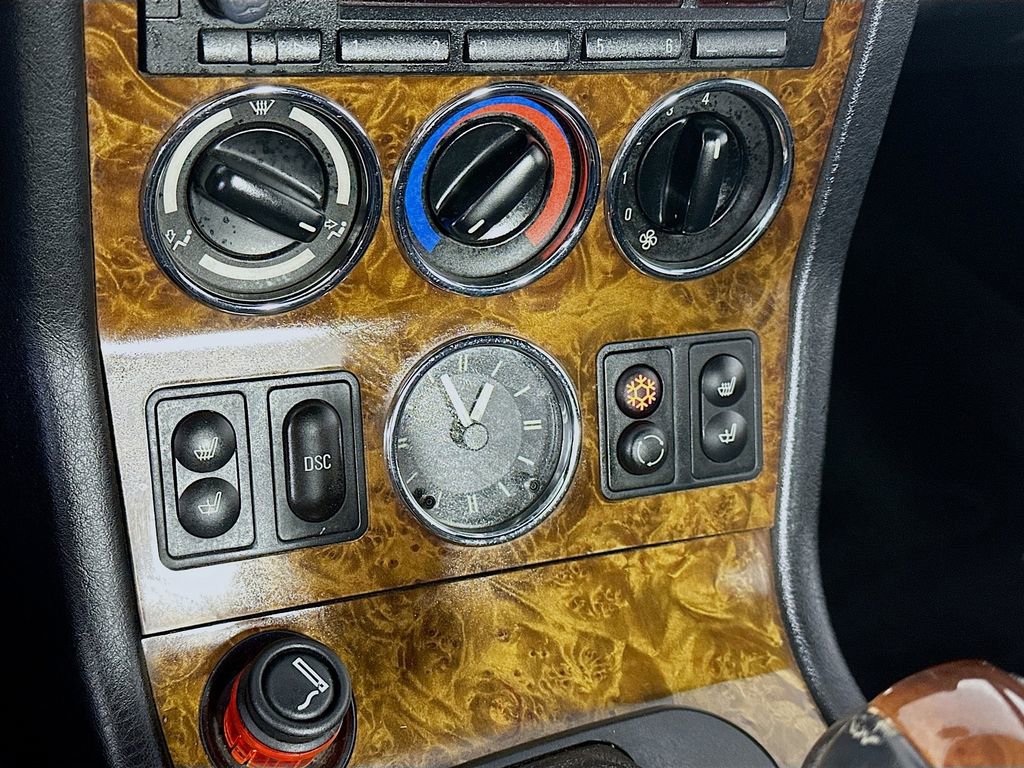 Used 2001 BMW Z3 2.5i RWD image 14