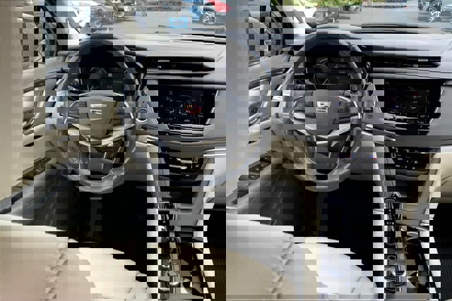 Used 2022 Cadillac XT5 Premium Luxury image 4