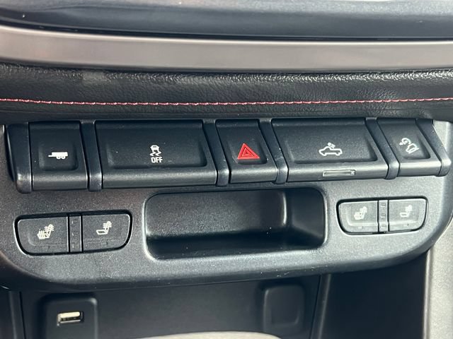 Used 2016 GMC Canyon SLE w/ All Terrain Package AWD/4WD image 27
