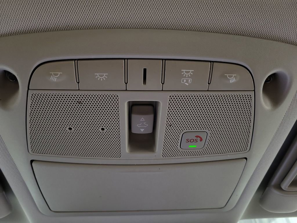 Used 2021 Nissan Armada SL w/ Captain's Chairs Package AWD/4WD image 23