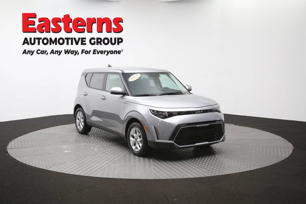 Used 2025 Kia Soul LX w/ LX Technology Package FWD image 48