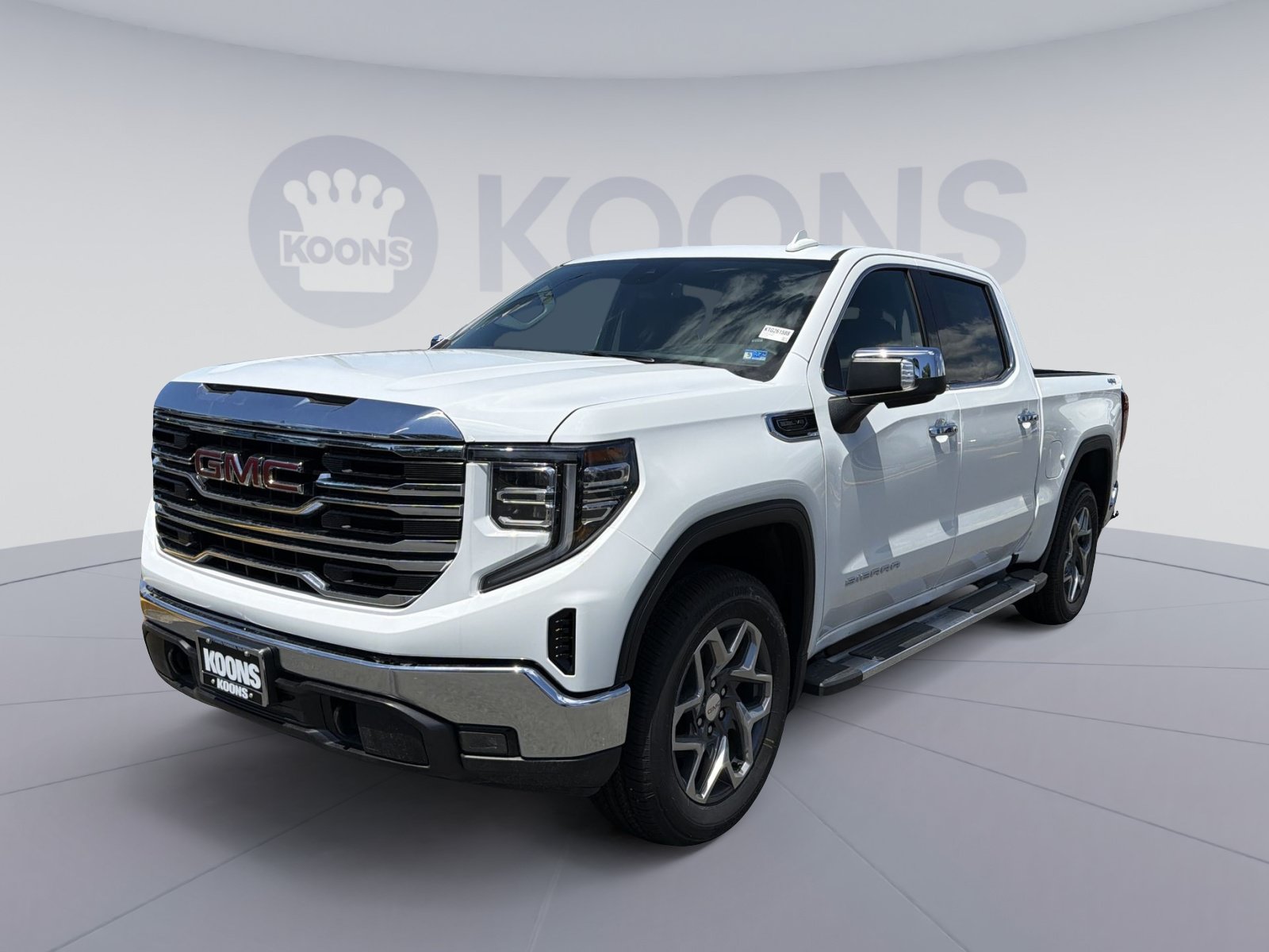 New 2026 GMC Sierra 1500 SLT w/ SLT Premium Package