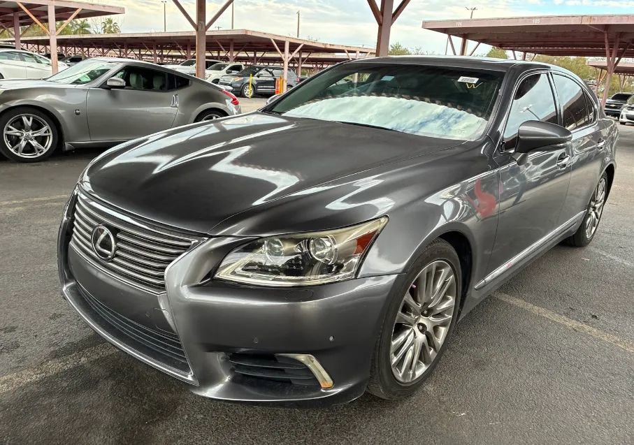 Used 2015 Lexus LS 460 w/ Comfort Package RWD image 1