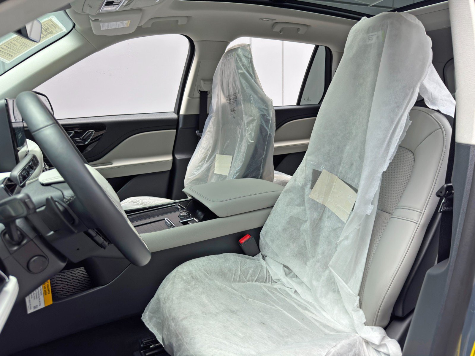 Used 2026 Lincoln Aviator AWD image 39