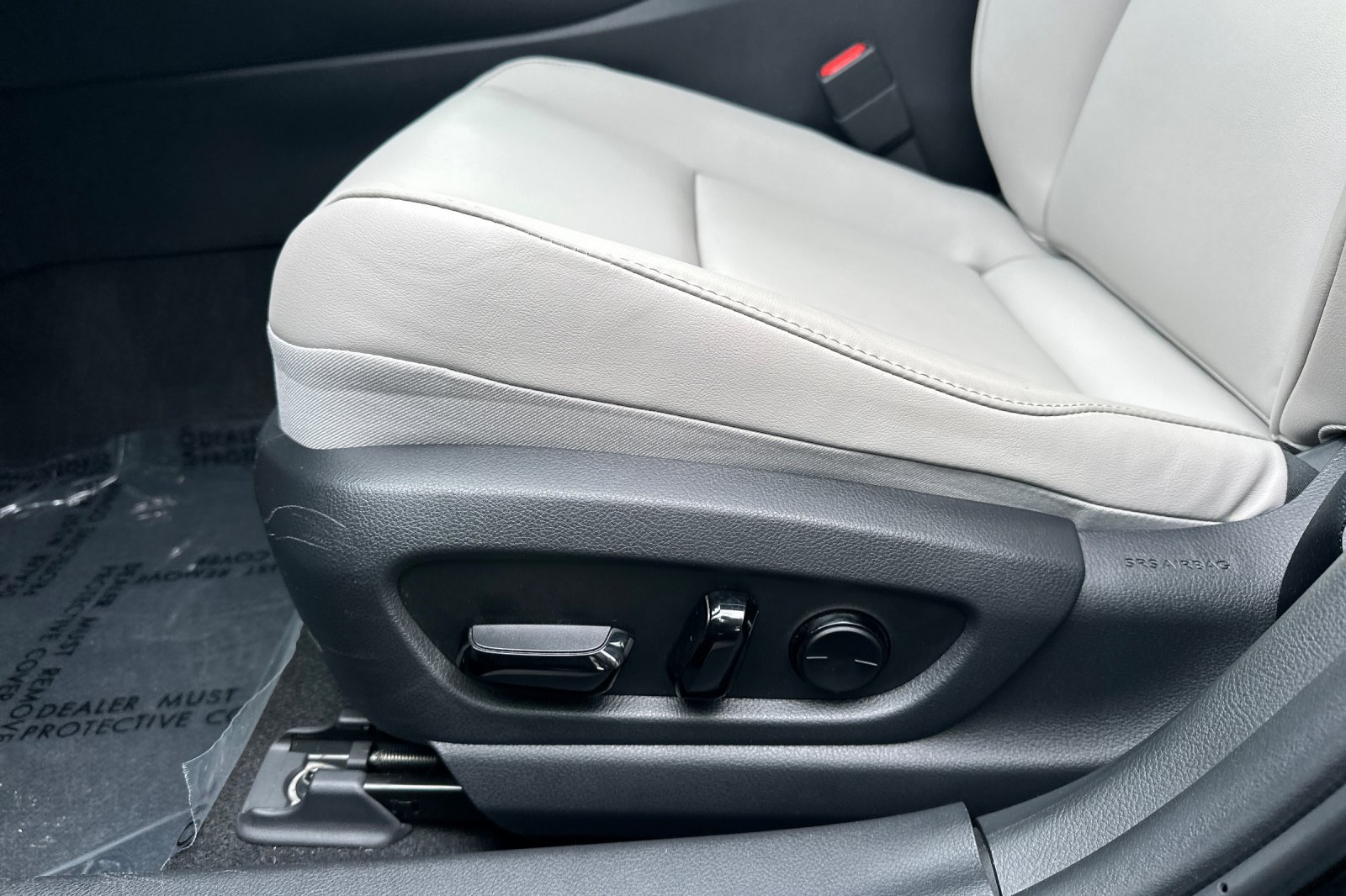 Used 2024 Lexus UX 250h FWD image 14