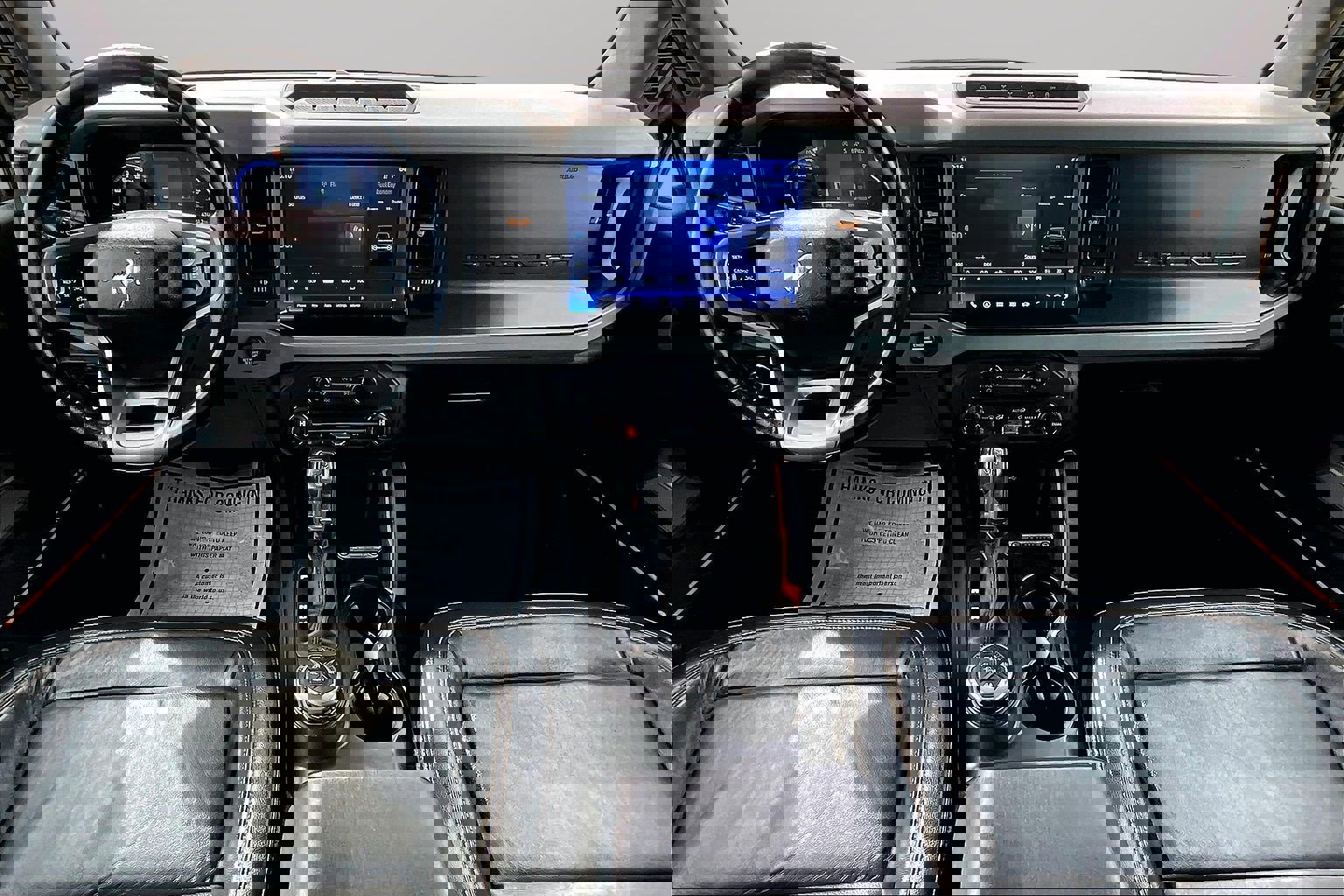 Used 2021 Ford Bronco Badlands image 14