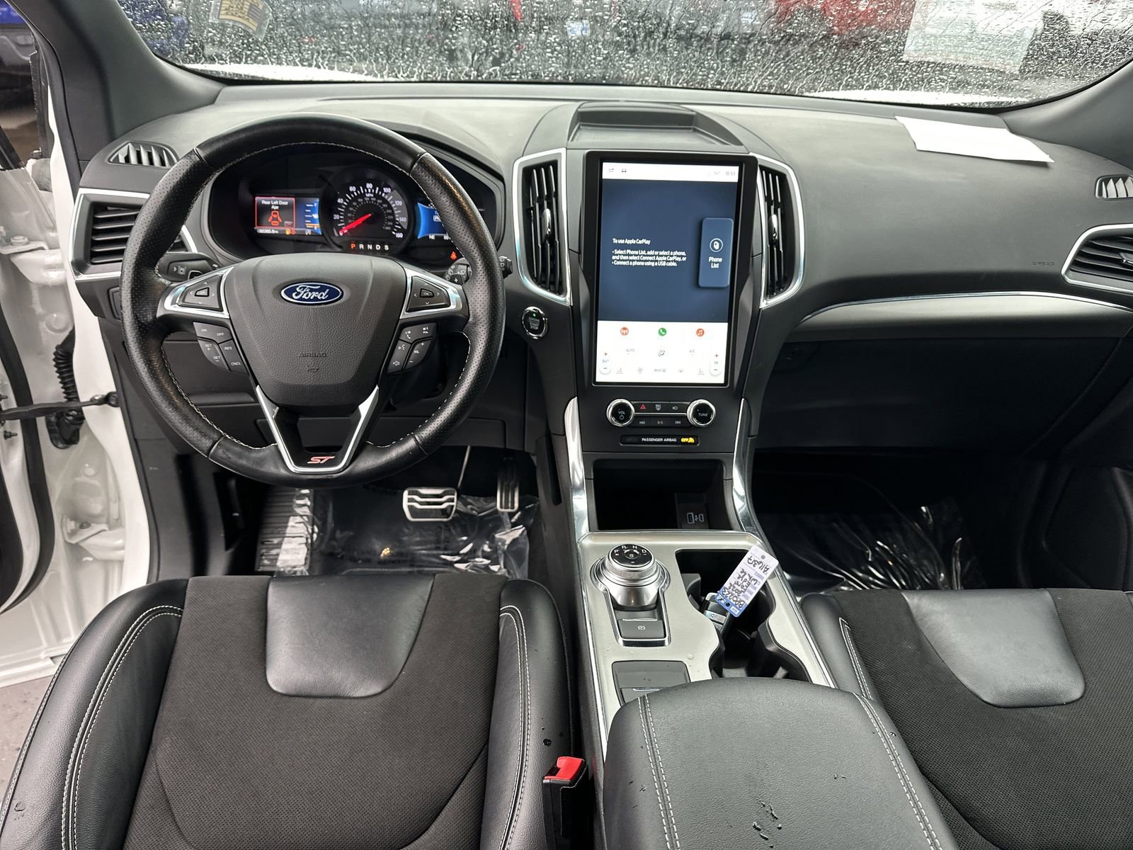 Used 2022 Ford Edge ST image 11