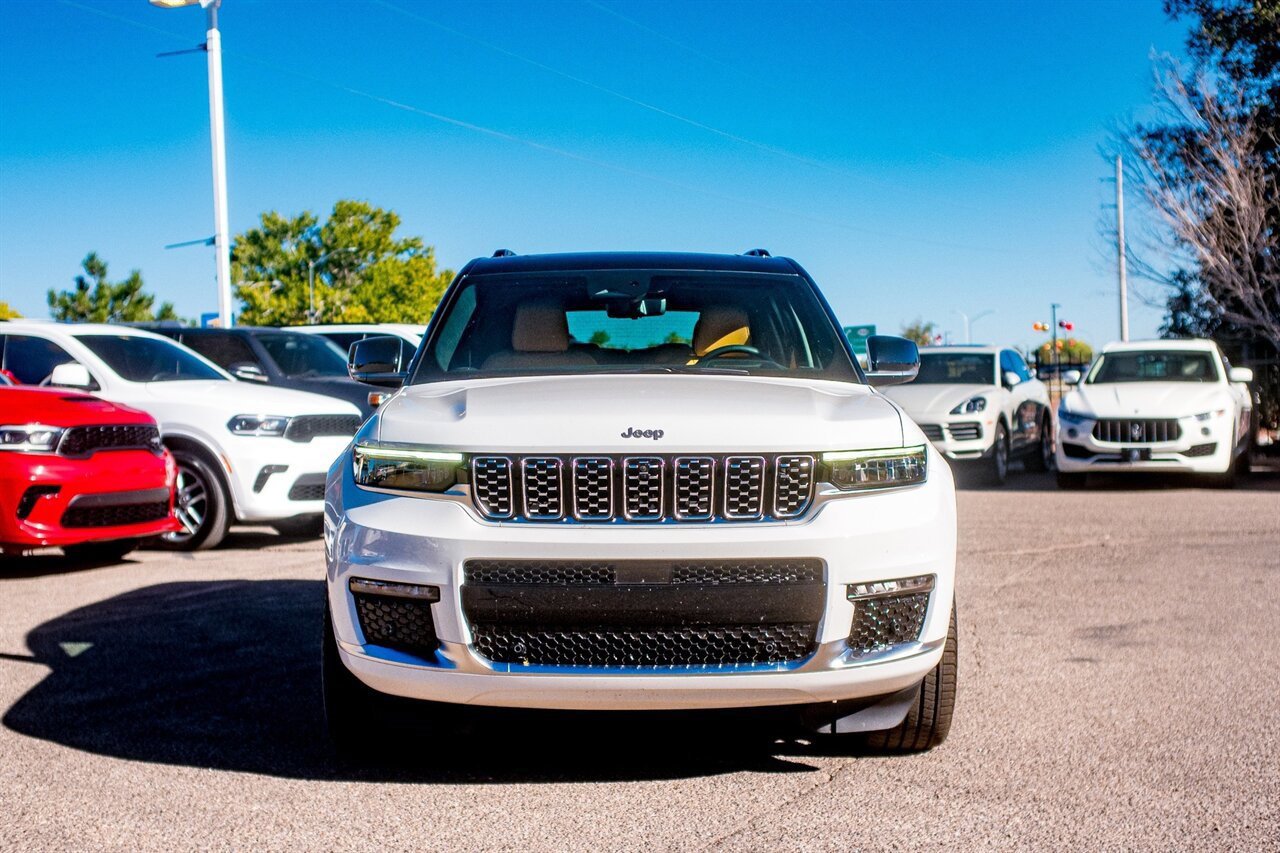 Used 2025 Jeep Grand Cherokee L Summit image 2