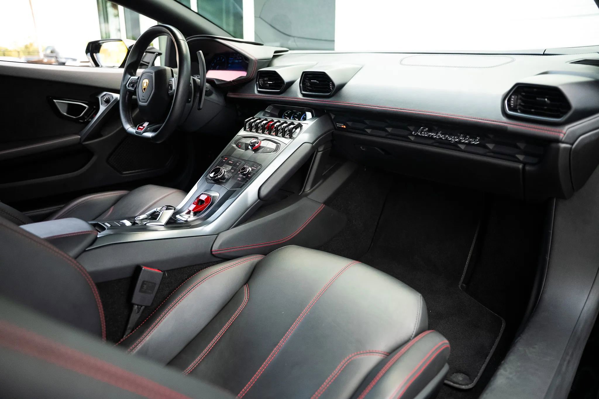 Used 2015 Lamborghini Huracan LP 610-4 AWD/4WD image 60