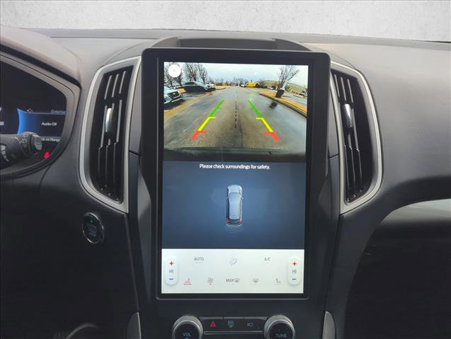 Used 2023 Ford Edge SEL image 10