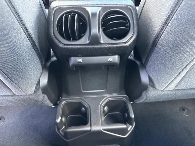 Certified 2025 Jeep Gladiator Sport AWD/4WD image 9