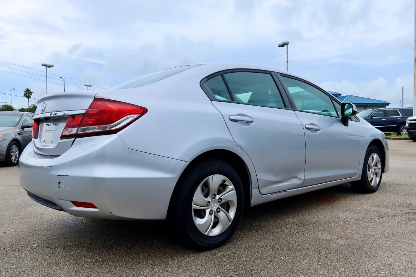 Used 2013 Honda Civic LX image 2