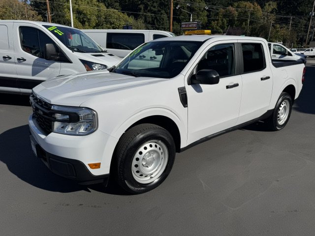Used 2023 Ford Maverick AWD SuperCrew image 4