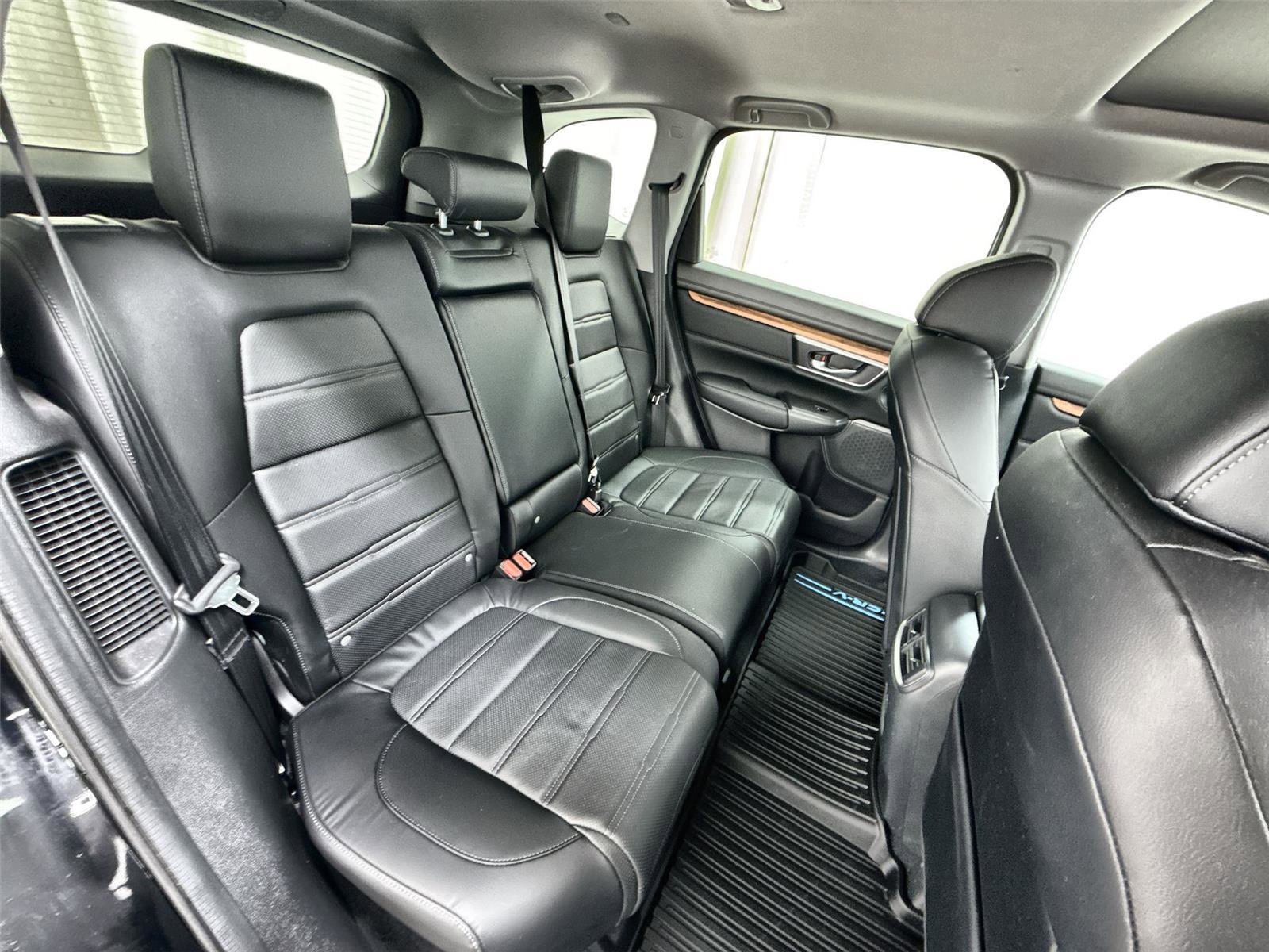 Used 2022 Honda CR-V Touring image 30