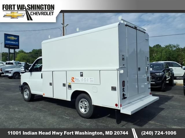 New 2026 Chevrolet Express 3500 w/ Power Convenience Package RWD image 8