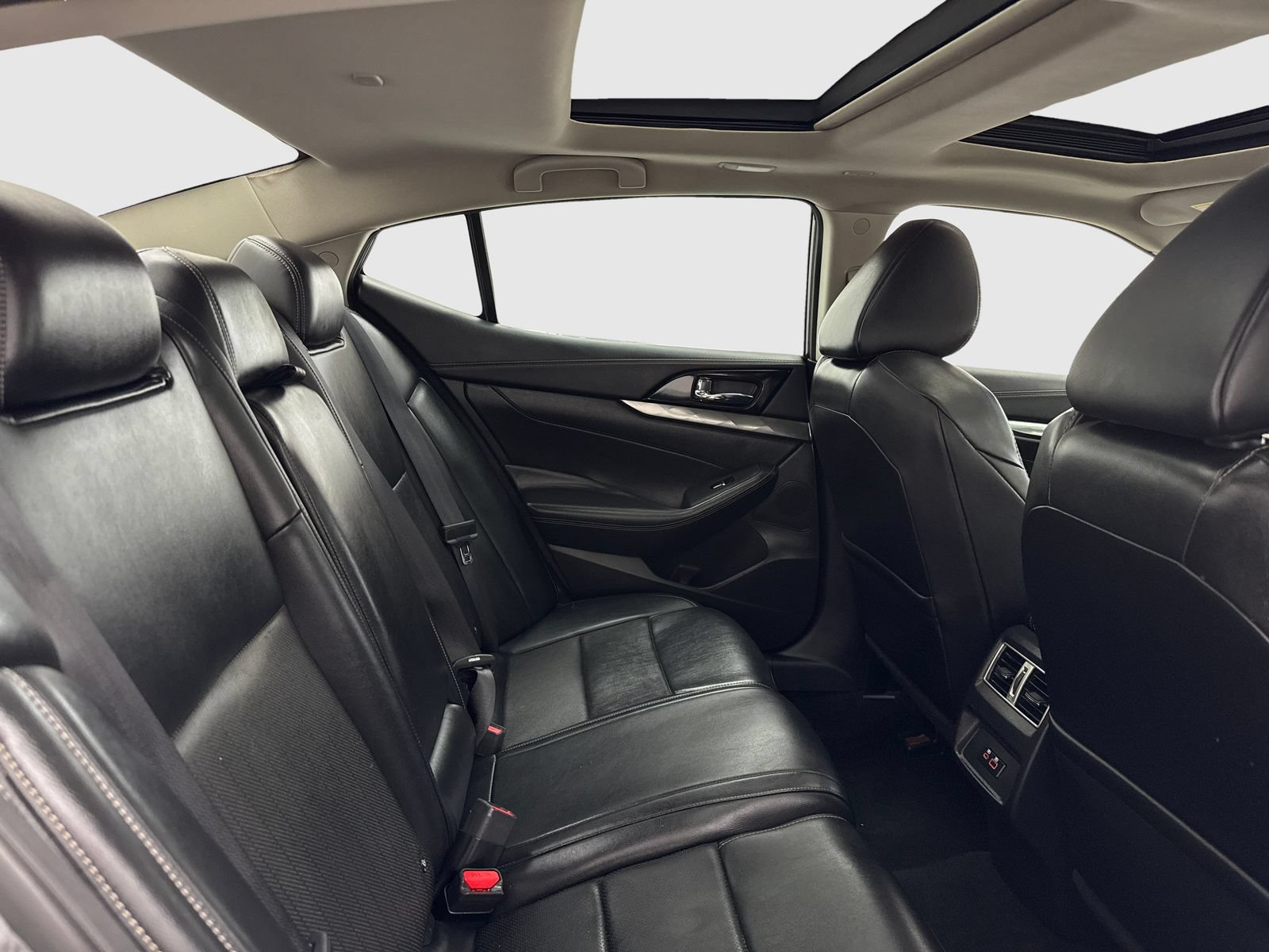 Used 2020 Nissan Maxima 3.5 SL w/ Floor Mat Group FWD image 45