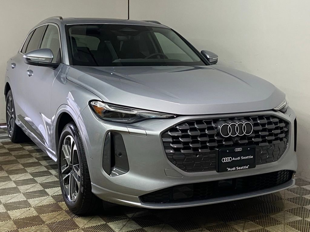 New 2025 Audi Q5 Prestige