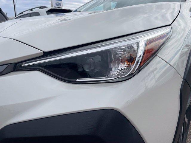 Used 2024 Subaru Crosstrek 2.0i Premium AWD/4WD image 4