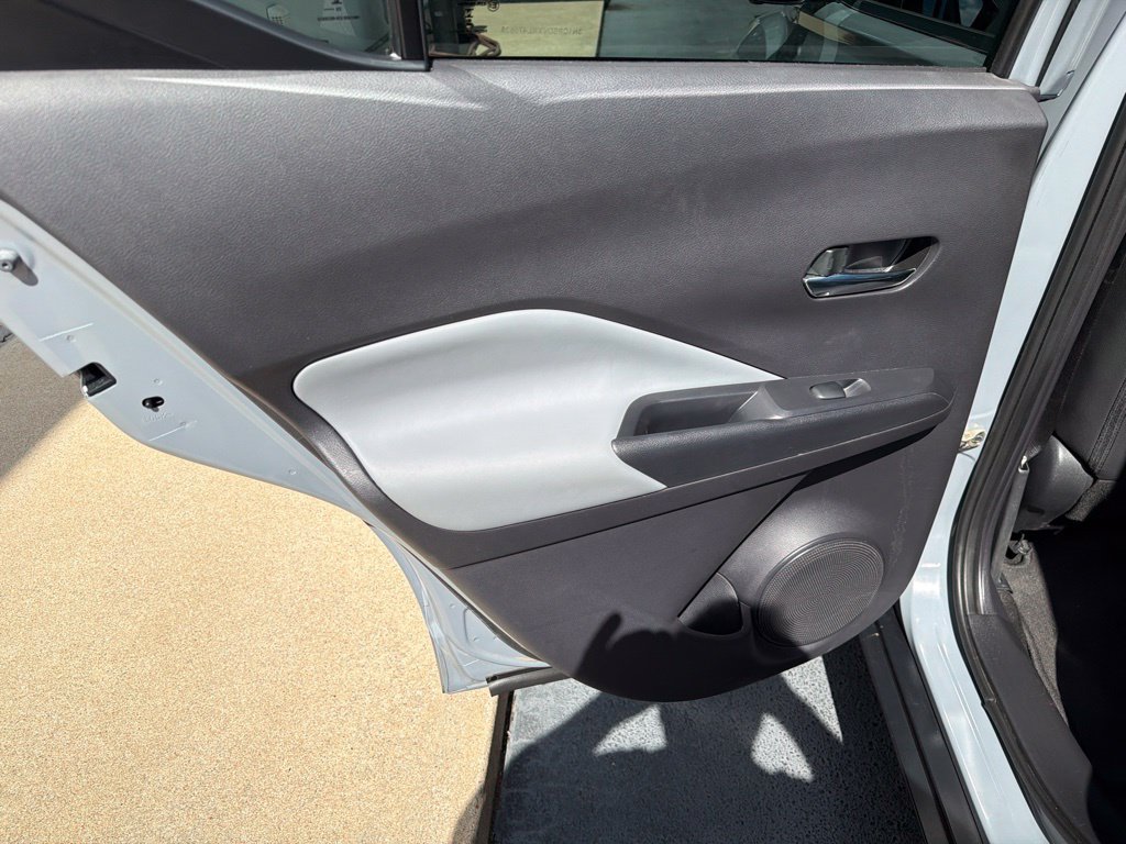Used 2024 Nissan Kicks SR w/ SR Premium Package FWD image 29