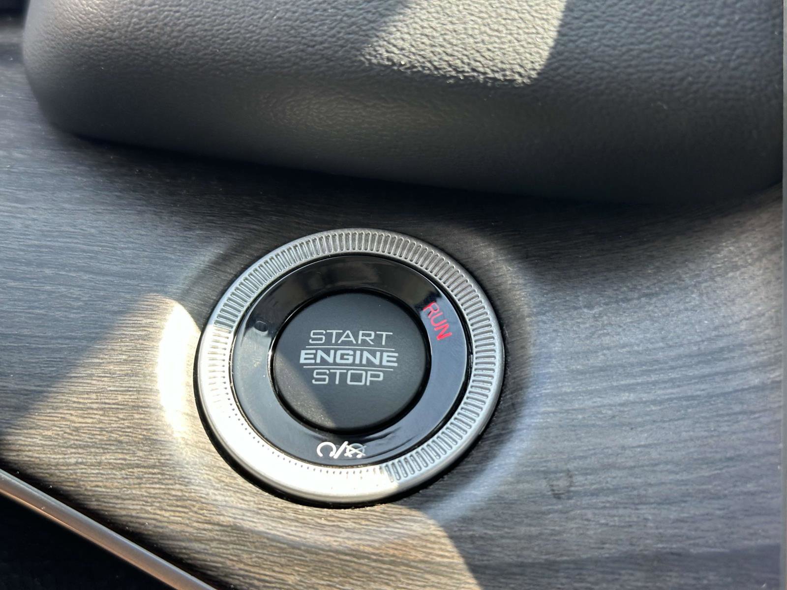 Used 2024 Jeep Grand Cherokee Limited 4xe image 28