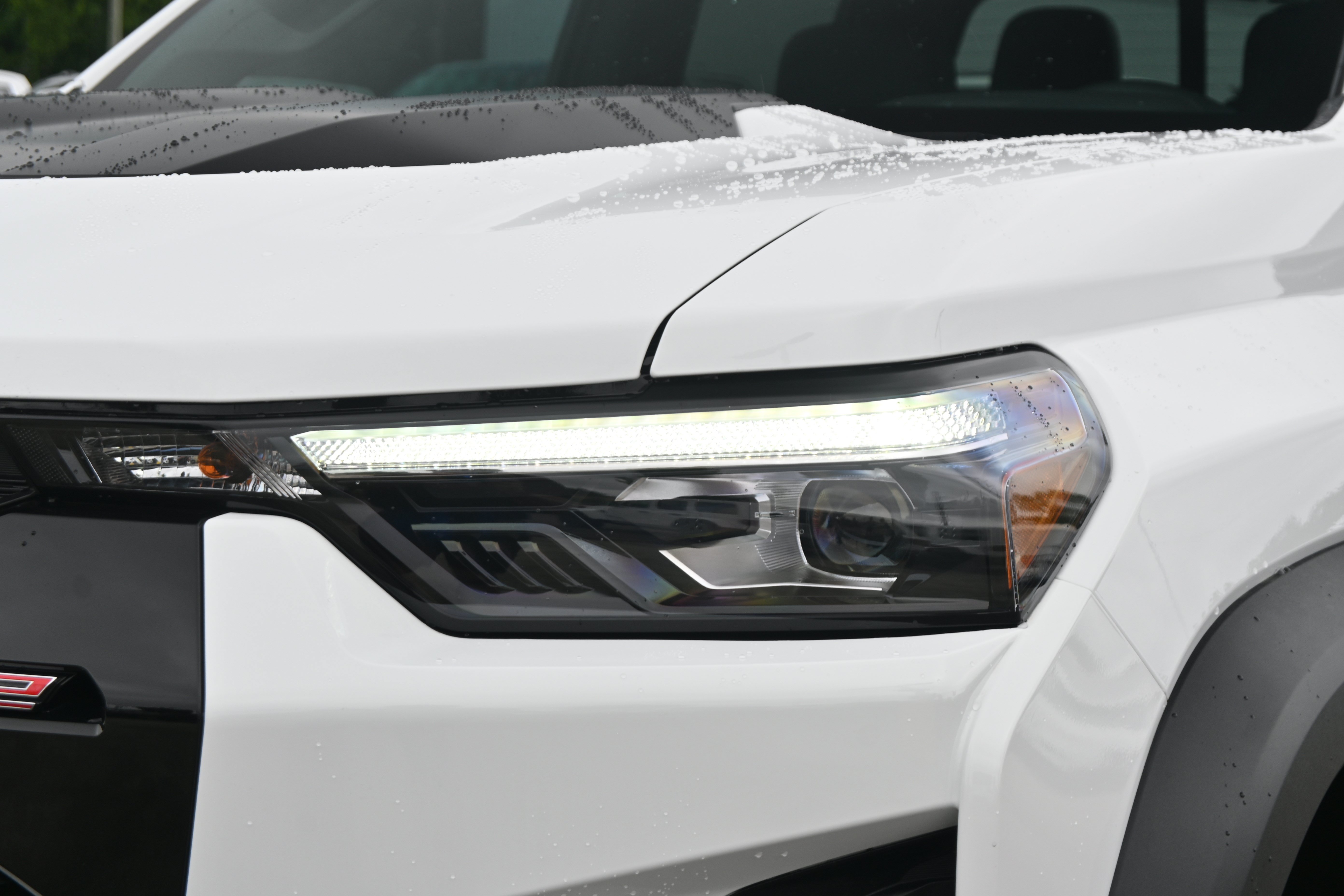 Used 2024 Chevrolet Colorado ZR2 w/ ZR2 Convenience Package III AWD/4WD image 6