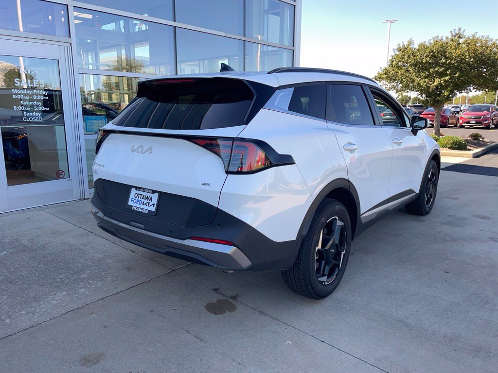 Used 2026 Kia Sportage EX w/ EX Panorama Roof Package AWD/4WD image 5