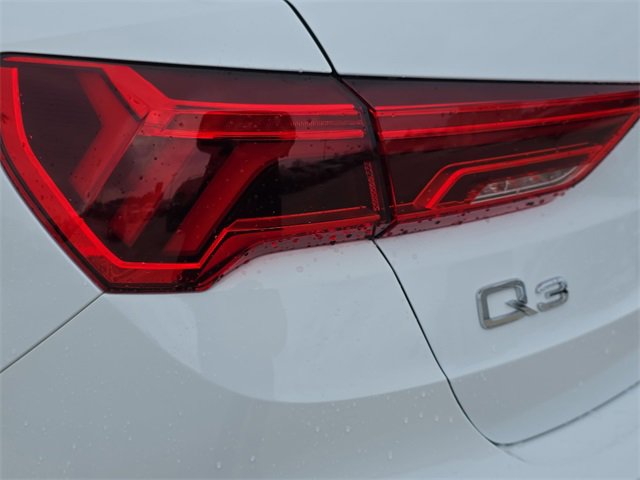 Used 2025 Audi Q3 2.0T Premium w/ Convenience Package image 38