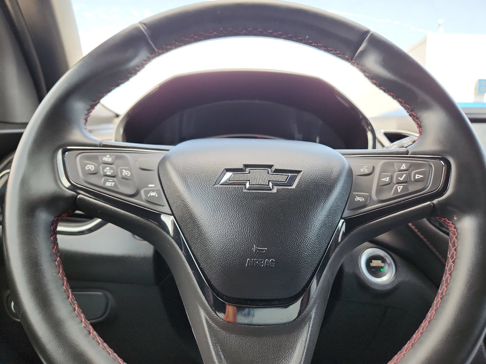 Used 2023 Chevrolet Equinox RS FWD image 19