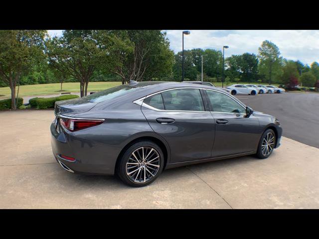 Certified 2023 Lexus ES 350 w/ Premium Package image 8