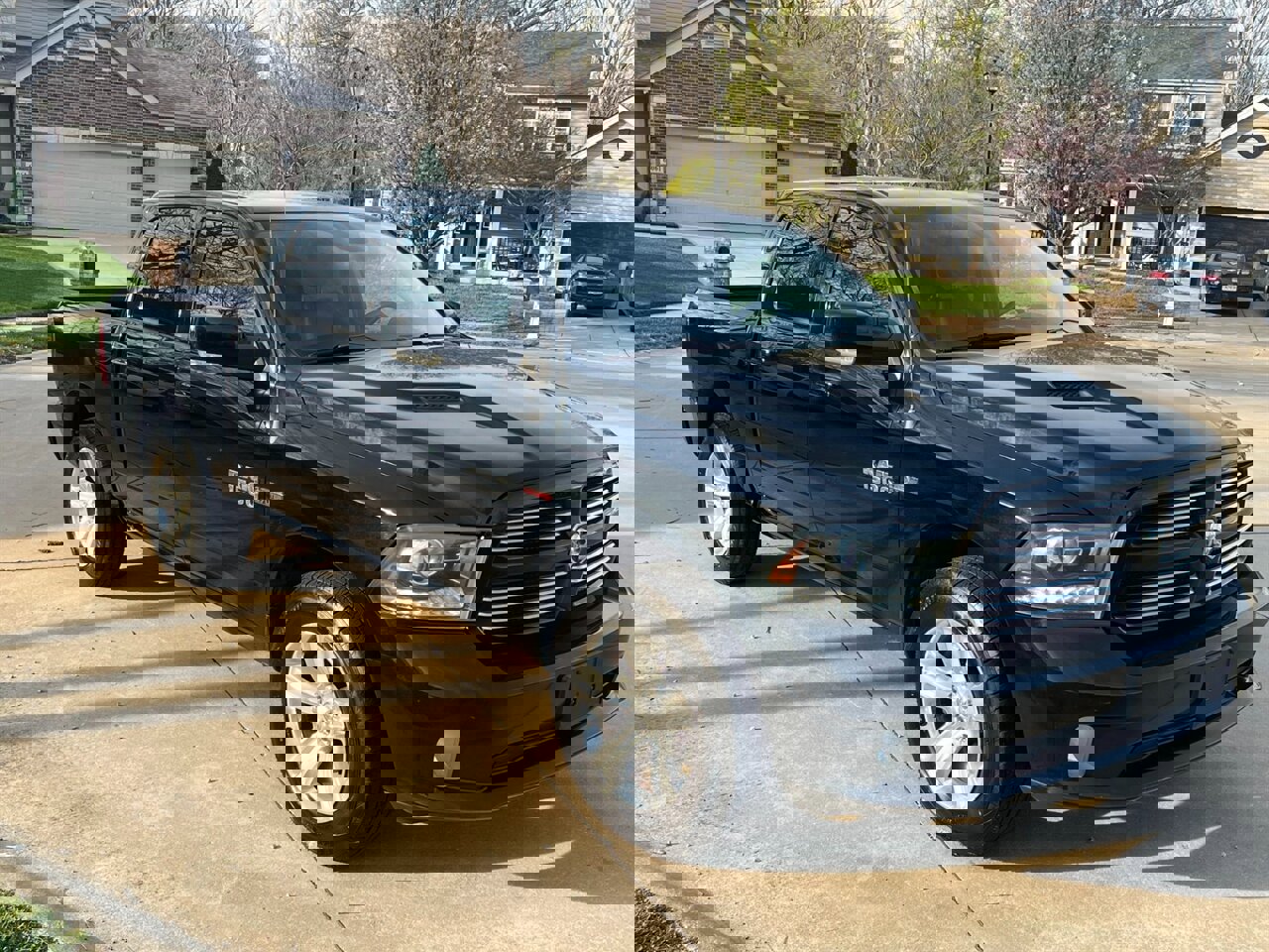 Used 2013 RAM 1500 Sport w/ Sport Premium Group image 8