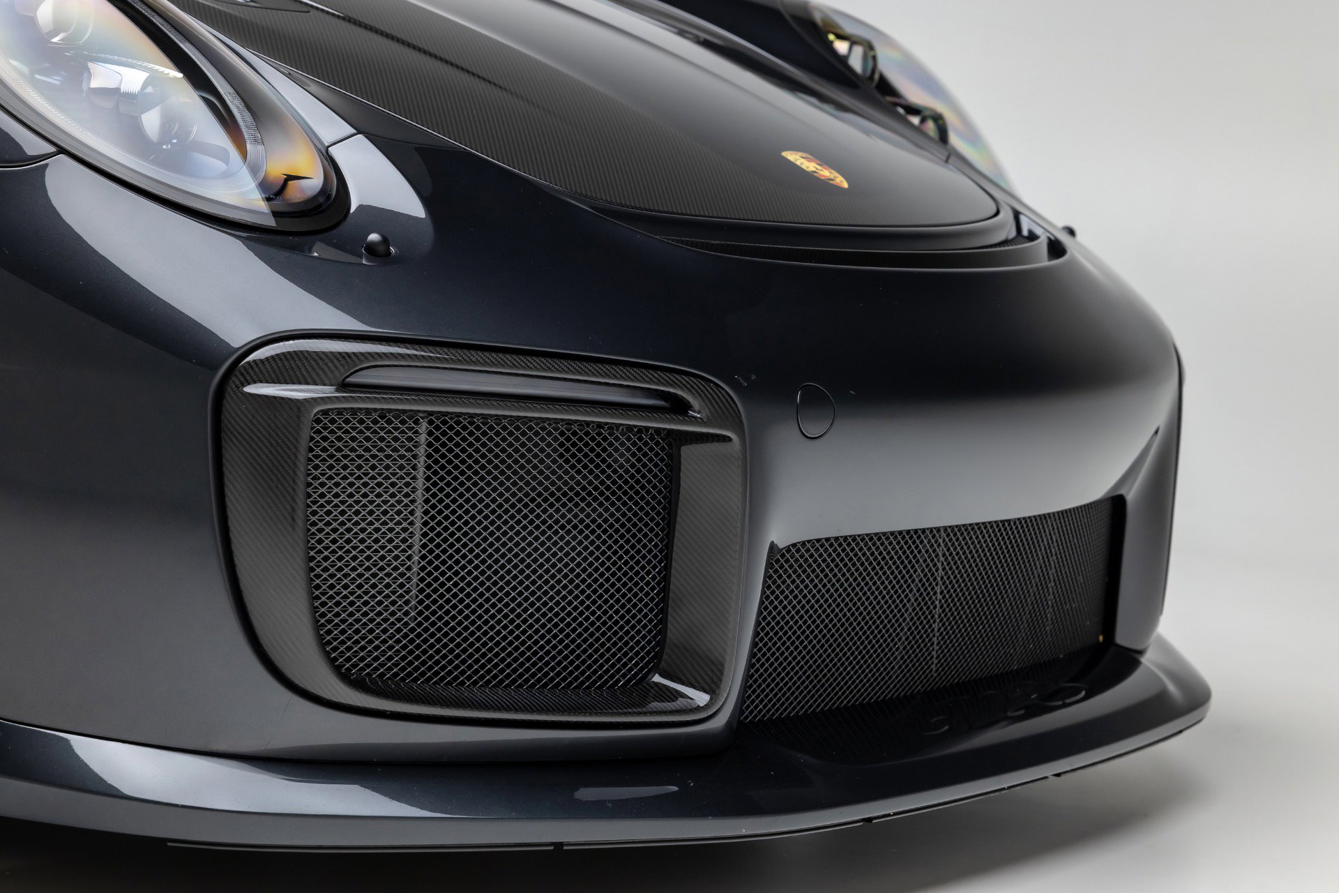 Used 2018 Porsche 911 GT2 RS image 44