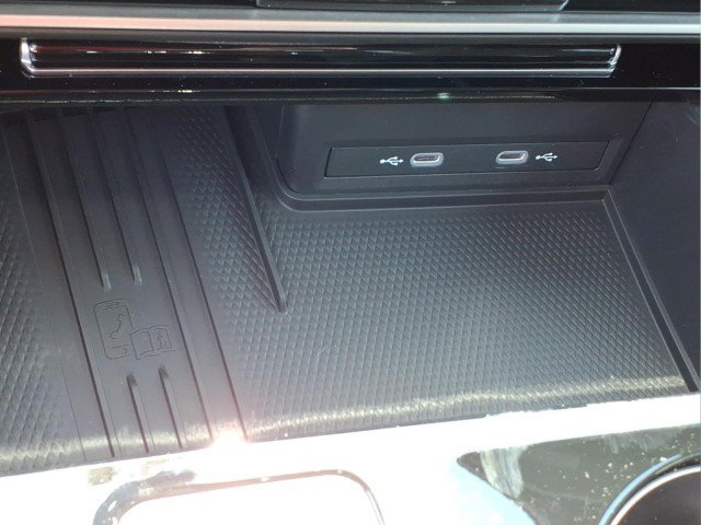 New 2026 Volkswagen Atlas Peak Edition AWD/4WD image 25