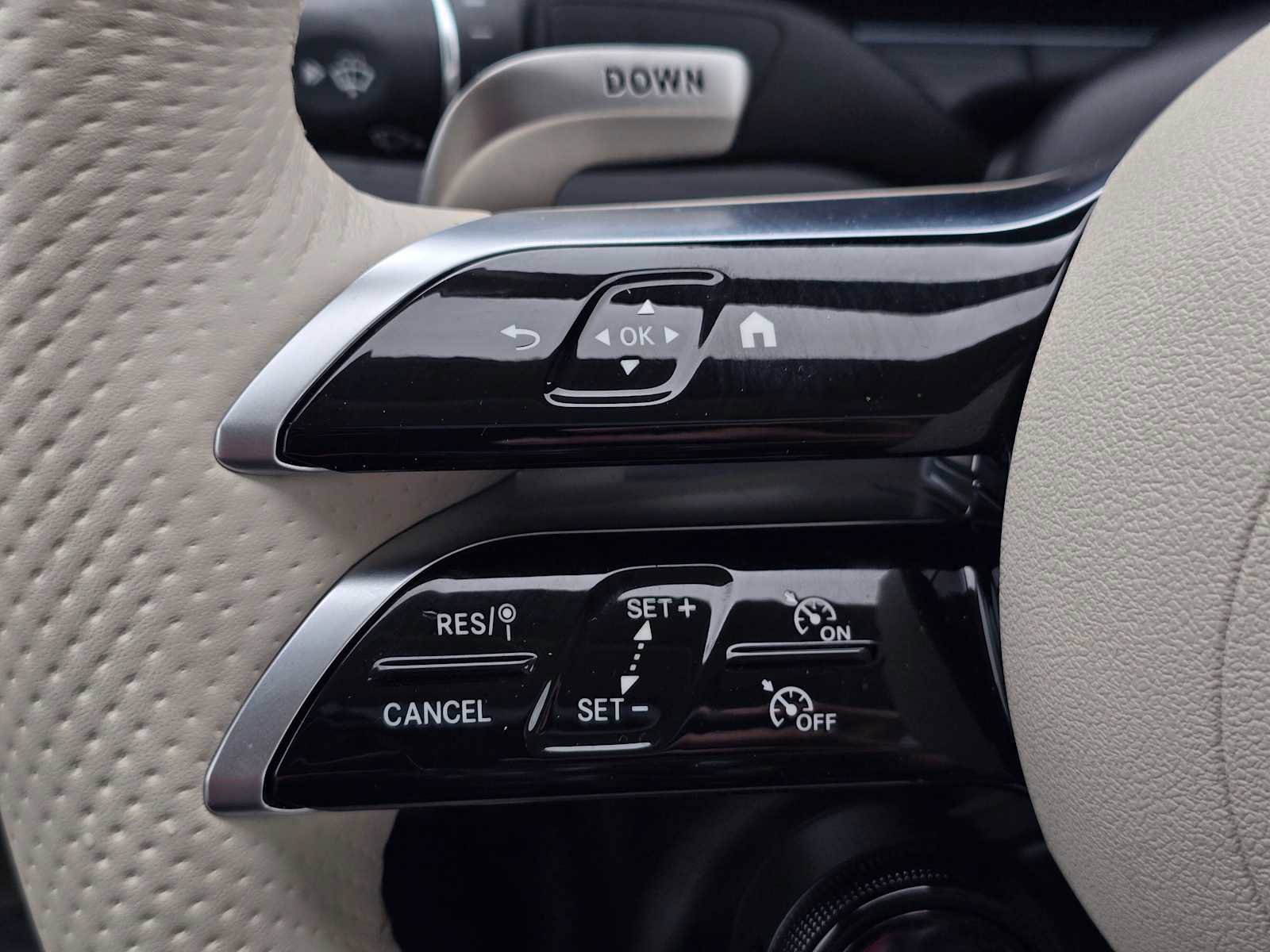 Used 2024 Mercedes-Benz AMG GT 43 image 32