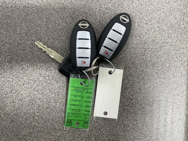 Used 2022 Nissan Frontier PRO-4X image 26